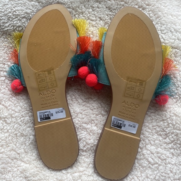 New with tags without box Aldo slip ons sandals size 7 women’s - Picture 2 of 6